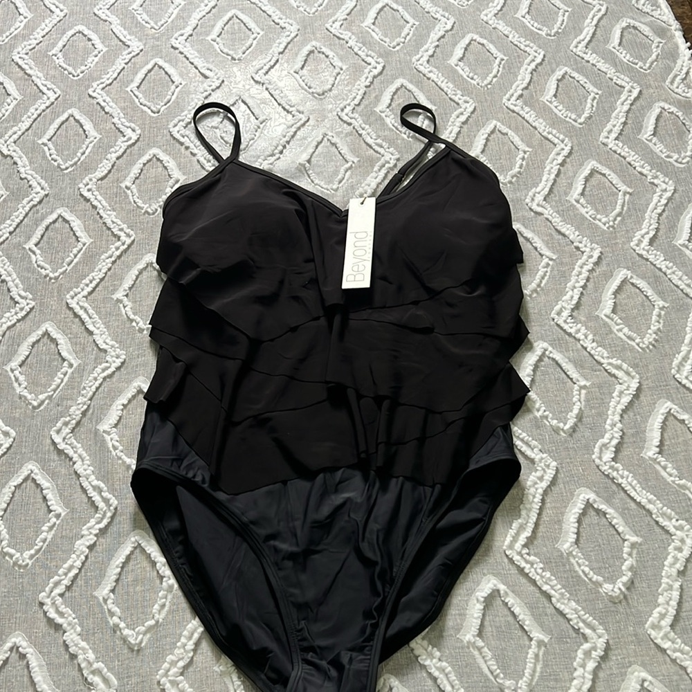 Beyond Control Women's Solid Citizen Tiered One Piece Swimsuit Size12 NWT. A154
